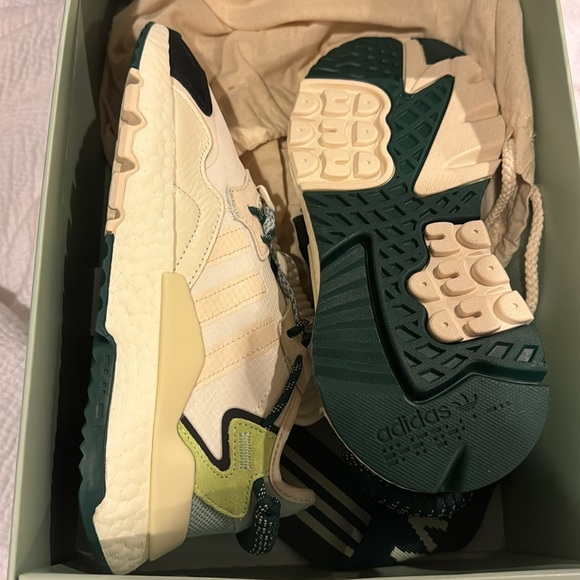 Size 6 Ivy Park Nite Jogger